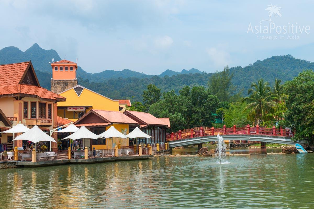 Туристическая зона с ресторанами и развлечениями Oriental Village