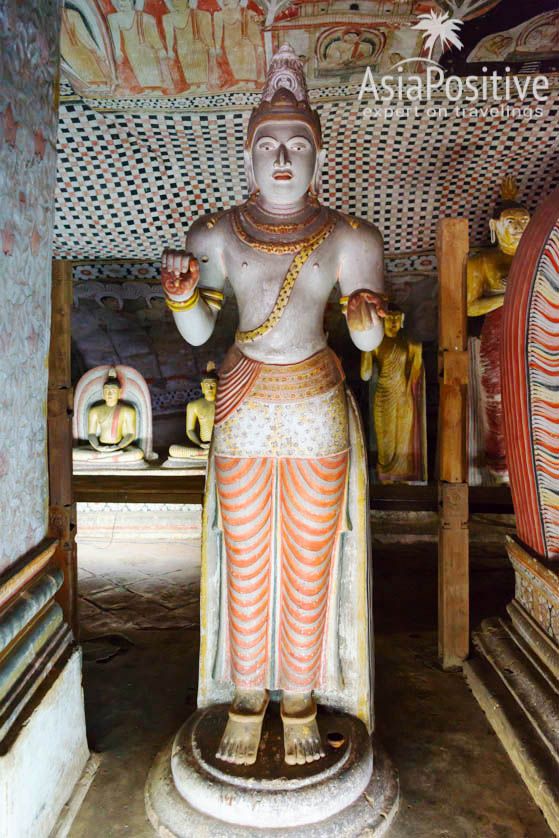 Бог Майтрея - покровитель Канди, культурной столицы Шри-Ланки | Золотой храм Дамбулла (Шри-Ланка) - всё, что стоит знать 