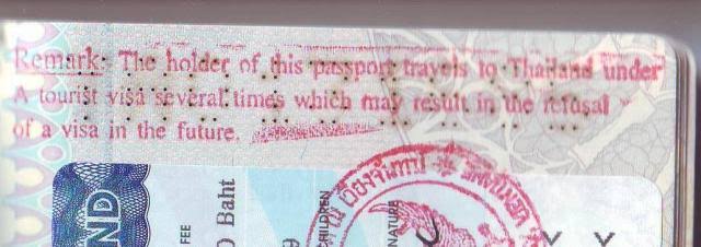 Красный штамп с отметкой, что больше туристическую визу не поставят | AsiaPositive.com 