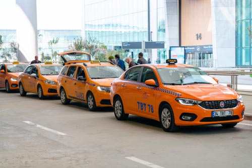 Как заказать такси или трансфер из аэропорта Стамбула