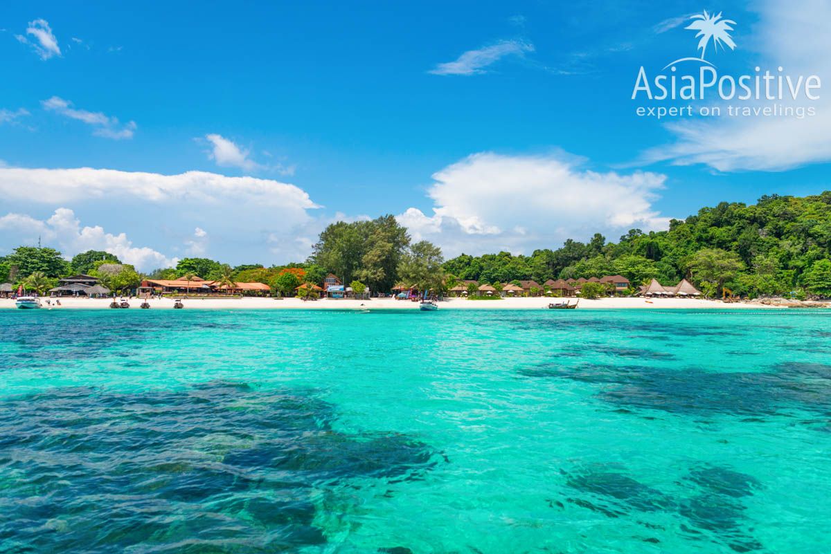 Pattaya Beach and отель hotel Bunbhaya Villas 4* on Koh Lipe Island